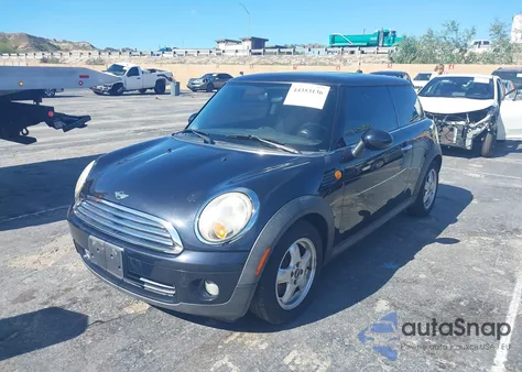2007 Mini Cooper z USA, uszkodzony, nr VIN WMWMF33587TL78114